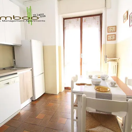 Bam 5 Apartment